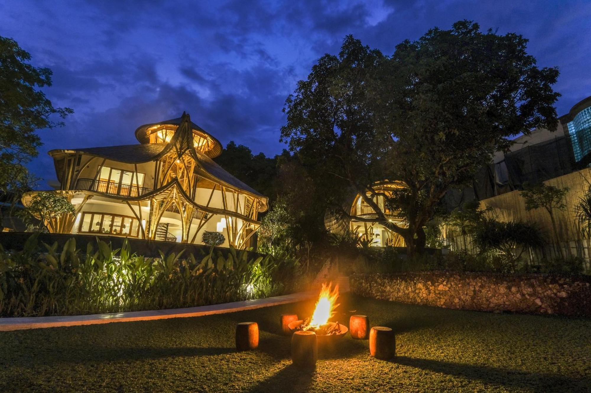 Ahura Luxury Villas Ocean View Bingin, Uluwatu Exteriör bild